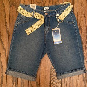 NWT Levi's 515 Denim Bermuda Shorts - 4